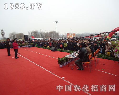 ɽ�|�ʝ��r(n��ng)�Y���ו�(hu��)�����u(p��ng)ί���J(r��n)����c(di��n)�u(p��ng)