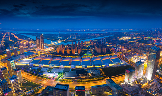 ����ʮ�ߌ�ȫ��ֲ����(li��n)ϵ�Ԓ��չ����ַ